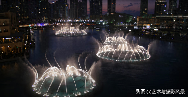 迪拜豪华旅游指南四：迪拜喷泉