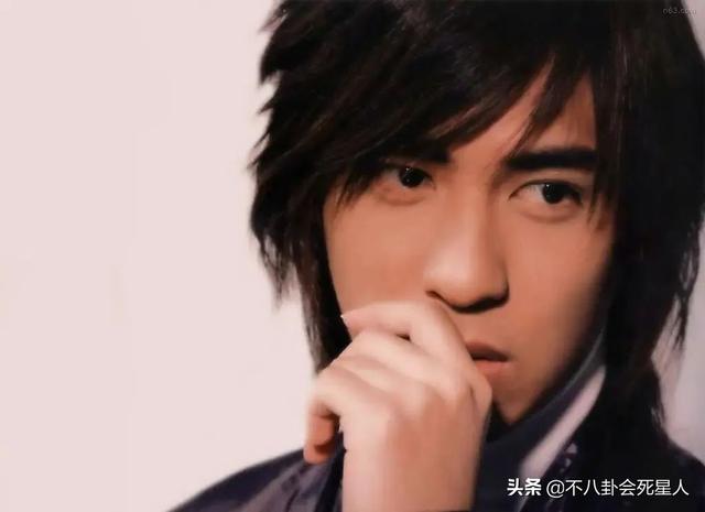 大帅哥头像!超帅微信，大帅哥头像!超帅（10位港台长发男星）