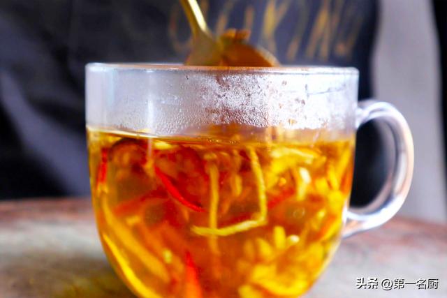 柠檬茶的制作方法，自制柠檬红茶的方法与步骤（教你3款\