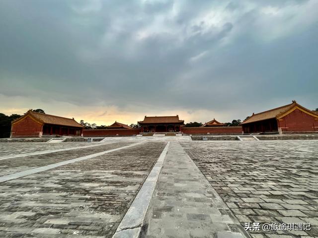 东陵是谁的陵墓，清东陵有多少个陵墓（雍正为何要新建清西陵）