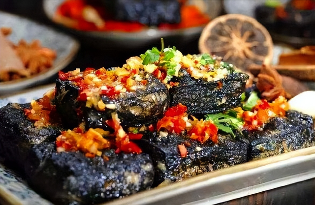 世界三大顶级黑暗料理，常见的黑暗食品有哪些<中>
