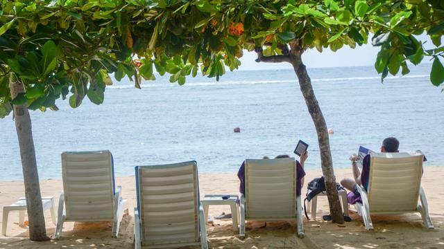 金巴兰海滩的地址在哪里，巴拉湾海滩在哪里（巴厘岛绝美海滩太多了）