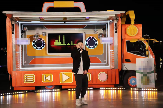 闽南语最火的歌曲，handclap是什么意思（闽南狼PYC唱方言rap《越来越好玩》太出圈）