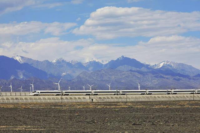 甬温线为什么要埋车头，甬温线动车为什么埋掉（国内干线动车组全家福）