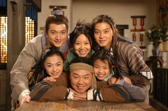 国产电视剧排行榜，十部必看国产电视剧推荐（近30年口碑高的10部国产剧）