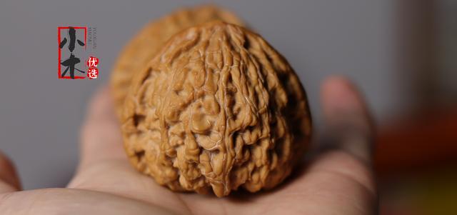 男人是不是喜欢馒头型，馒头比是什么（标准的馒头桩型文玩核桃）