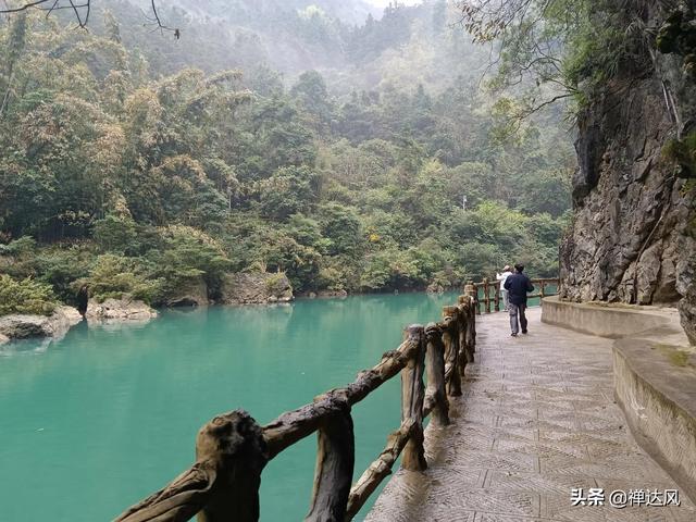 大小七孔旅游攻略，荔波小七孔游玩攻略推荐（贵州深度旅行之十三：大七孔）