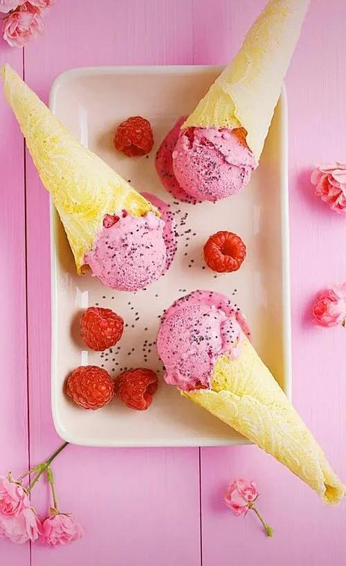 小清新好看的冰淇淋图片大全 夏天就是要来一支冰激凌吃的啊,小清新冰淇淋背景图(冰激凌壁纸:夏日炎炎) 小清新好看的冰淇淋图片大全 夏天就是要来一支冰激凌吃的啊,小清新冰淇淋背景图(冰激凌壁纸:夏日炎炎)