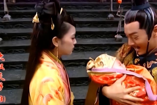 钩弋夫人和江充的关系，钩弋夫人（汉武帝赐死钩弋夫人的内幕）