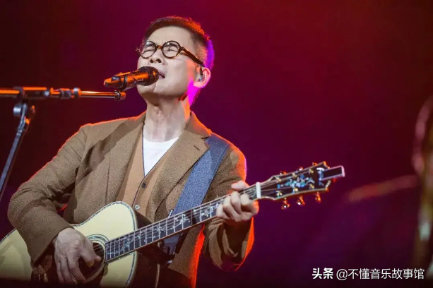 内地男歌星名单，2016QQ音乐巅峰盛典获奖名单（中国十大殿堂级男歌手）