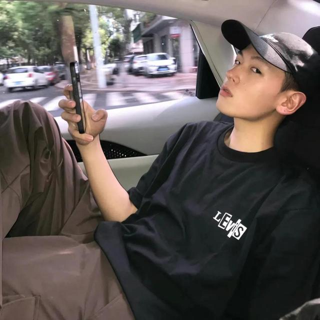 精选男头 加q推，微信头像，精选男头 加q推（男生微信酷拽头像）