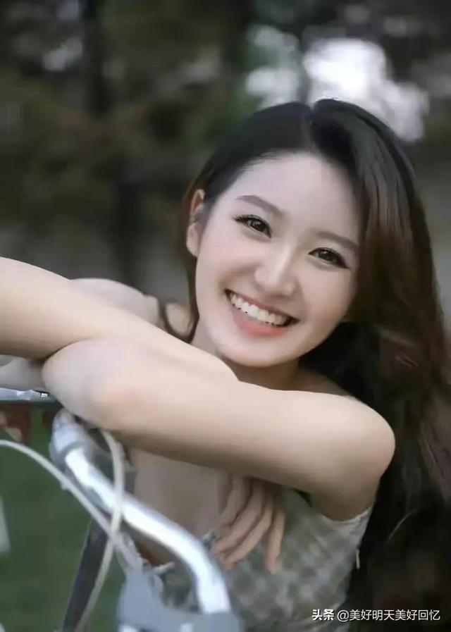 或组词 或组词有哪些，或组词和拼音（几个表示“组成”用法考察）