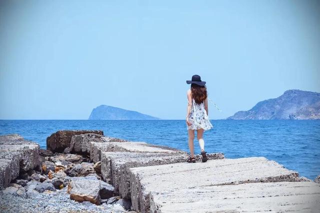 为什么会梦到一个人，心理学为什么会梦到一个人（一个人出现在你的梦里）