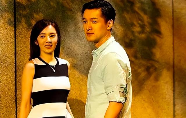 胡歌江疏影结婚是真的吗，胡歌江疏影正式官宣结婚（王晓晨与胡歌被爆隐婚并育有一女）