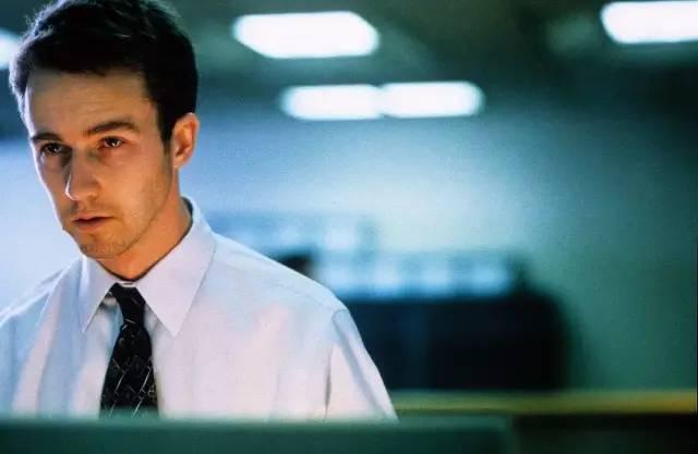 搏击俱乐部豆瓣，为什么搏击俱乐部电影在豆瓣找不到（一代神作《搏击俱乐部》被阉割）