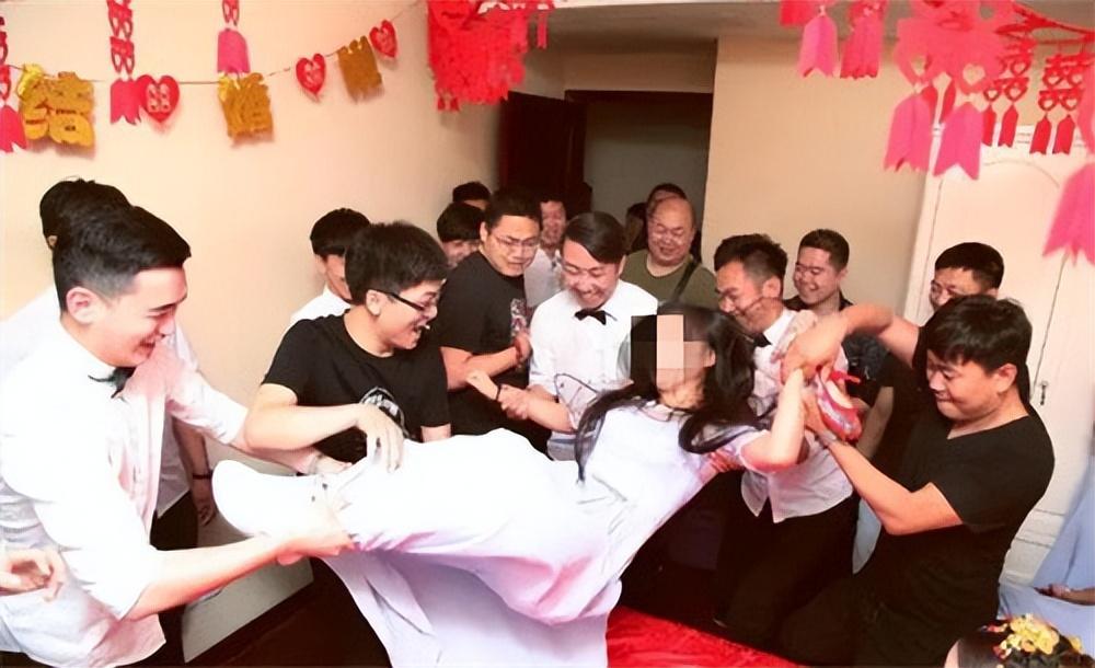 恶俗婚礼,山西婚闹致死案回顾亲友团闹洞房误杀新郎-风俗-荣耀易学