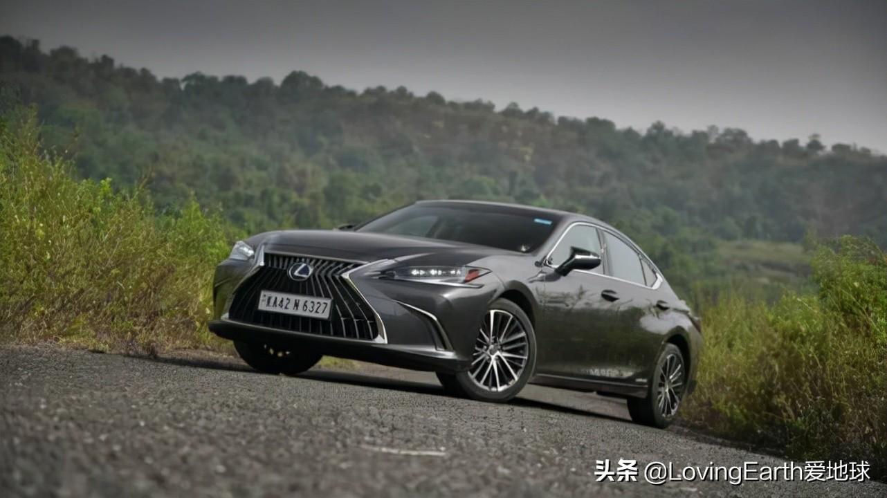 雷克萨斯es300h混动，2021年雷克萨斯ES300h：混合动力版本的特征
