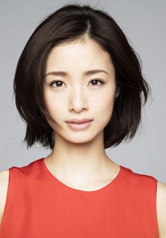 日本女优排名，日本人是人吗（中川翔子赢过上户彩夺冠）