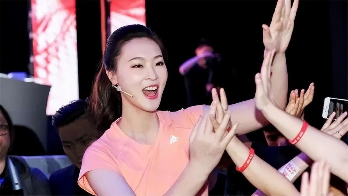 2016年里约热内卢奥运会女排(排球女神惠若琪近况) - 青木春