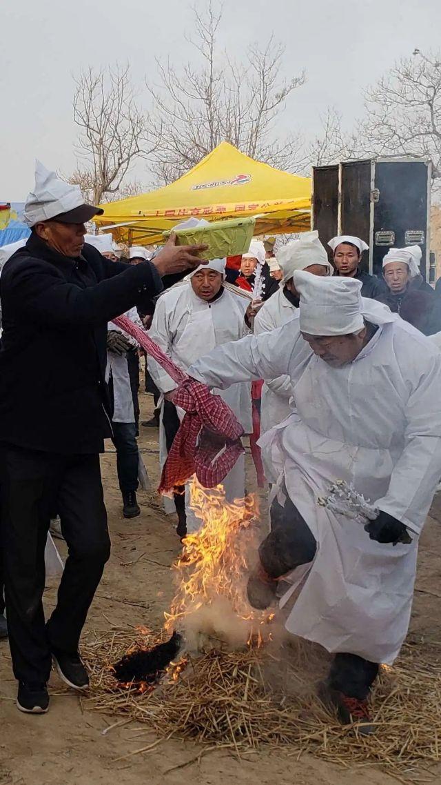 烧七是什么意思，烧七怎么烧有什么规矩（“人死忌讳三六九）