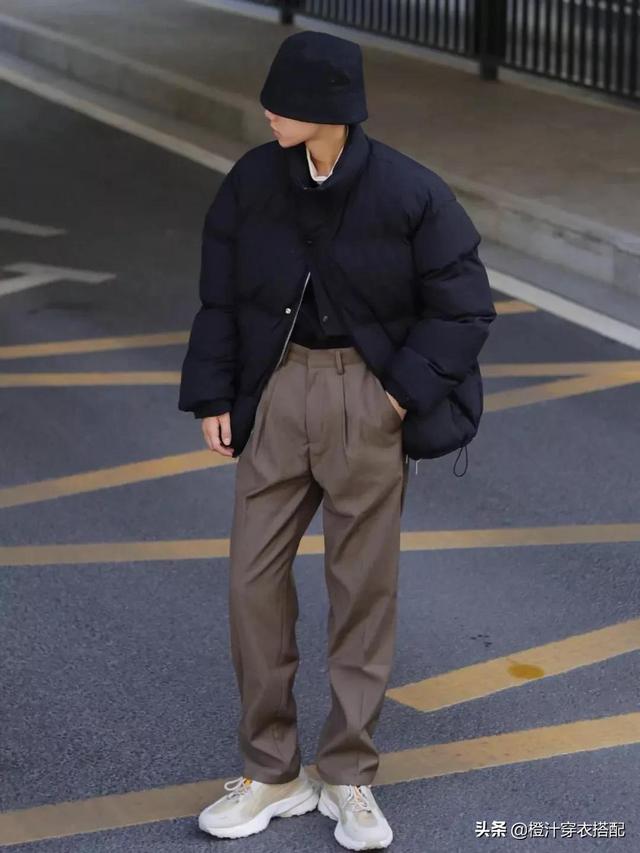 男生应该怎么穿搭才能显得高级，男生快速出门的穿搭技巧