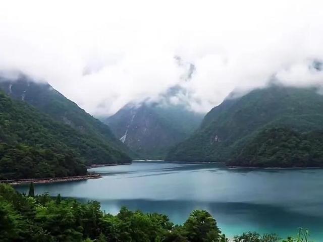 甘肃旅游必去十大景点，甘肃风景最美的十个景区