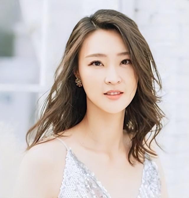 惠若琪 富二代，“富二代”（嫁矮5厘米北大博士）