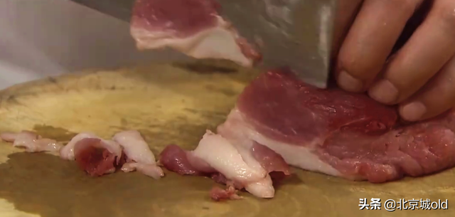 备受好评的肉末烧饼，豌豆黄儿的读音