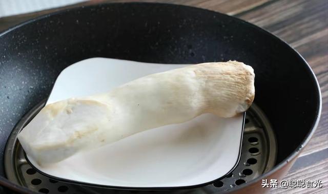 干香菇有保质期吗，干香菇一般要泡多久才能食用（建议家中常备这几种菜）