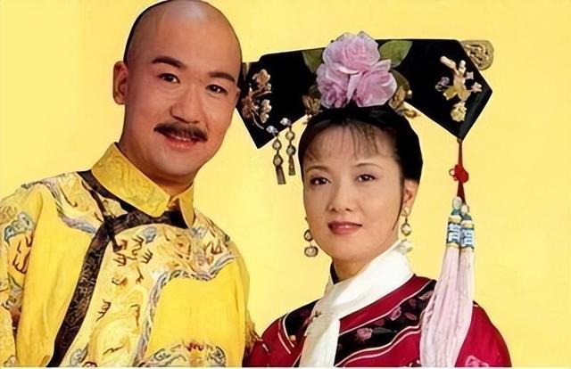 61岁穿婚纱，一生无子，放弃事业的邓婕与张国立的爱情故事