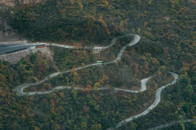 举起手来拍摄地，举起手来拍摄地郭亮村介绍（悬崖上有隐秘古村）