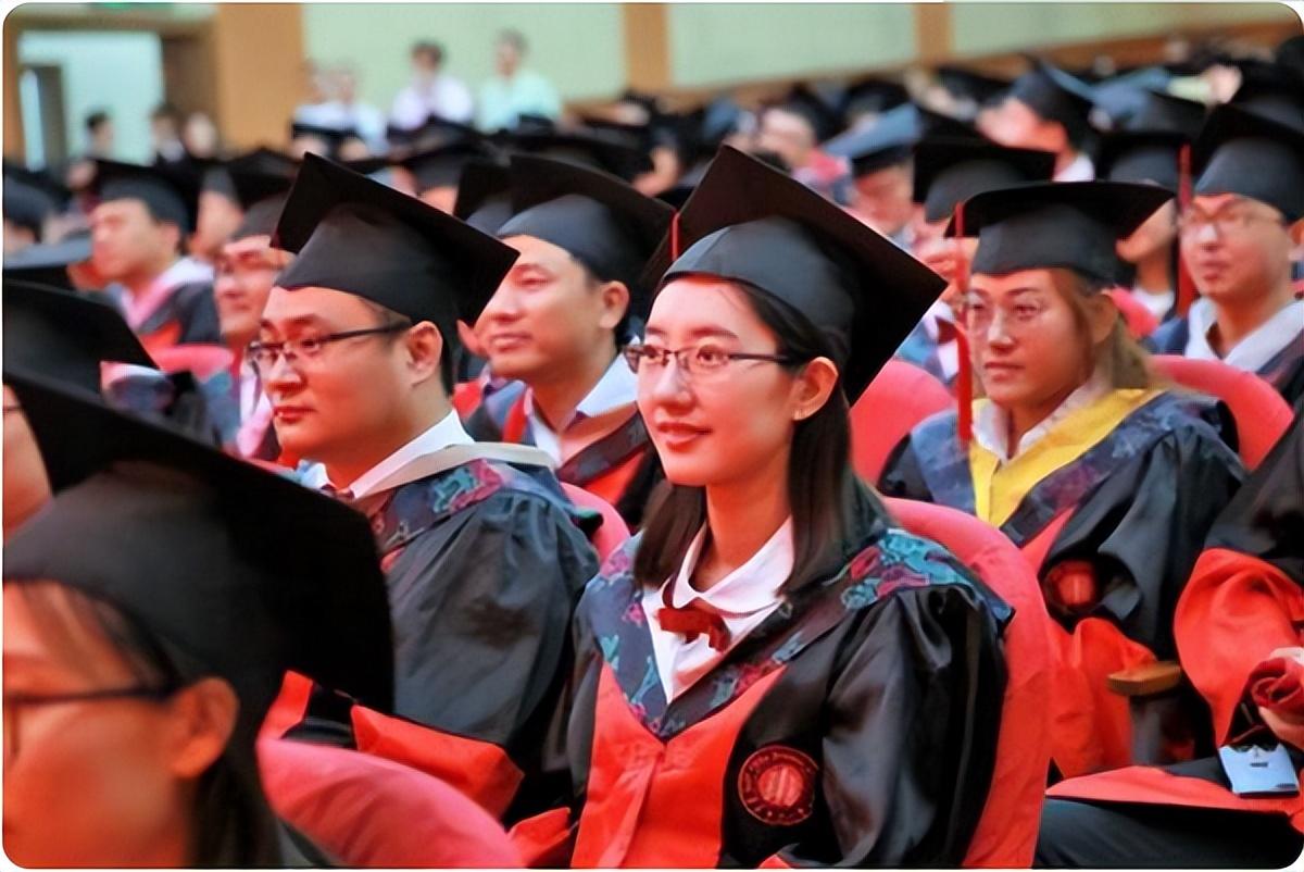 事业编和公务员考试内容的区别（事业单位和公务员区别多大）