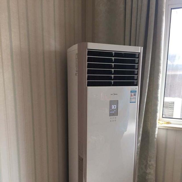 立式空调有哪些优缺点 如何选购立式空调，立式空调有哪些优缺点（选择圆柱形还是方形）