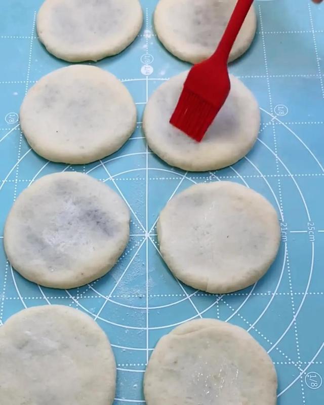 豆沙酥饼正宗做法，豆沙酥饼这样做