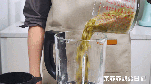 三花淡奶可以直接喝吗，三花淡奶好吗（冰冰凉超清爽，做一次能吃一周）