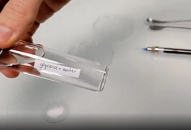 肥皂泡的制作方法，如何制作肥皂泡（如何吹出一年多都不会爆炸的泡泡）