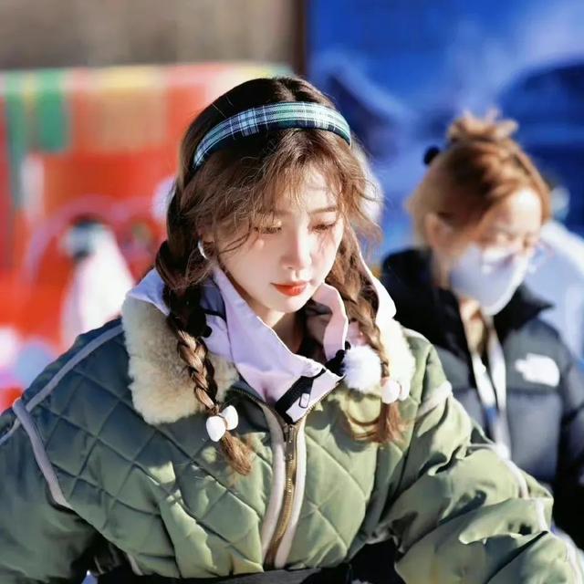 很小众却很惊艳的头像，ins惊艳小众女生头像 山高自有可行路水深自有渡船人。微信（正如我不能做你的梦）