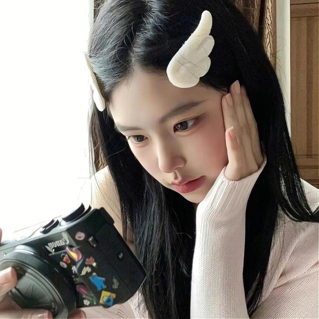 ins意境氛围感女生头像微信，ins意境氛围感女生头像（友友们中秋节快乐呀）