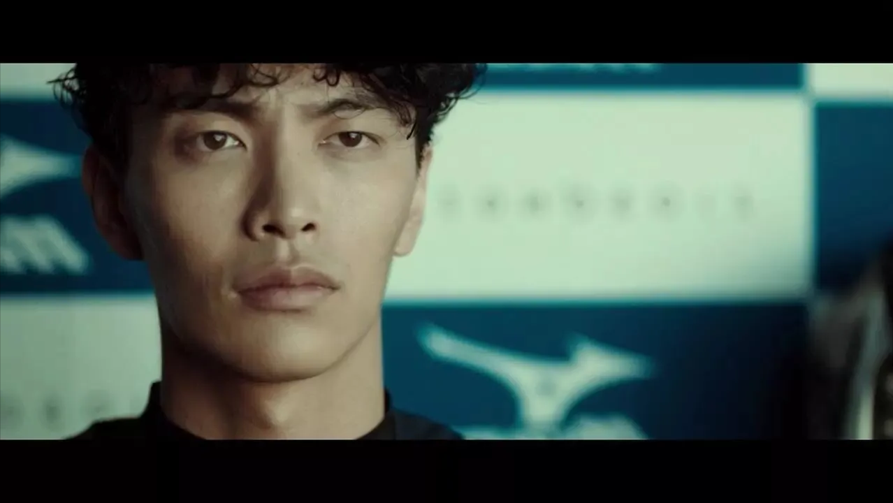 韩国电影《为了皇帝》:韩国黑帮小弟爱上了大哥的女人