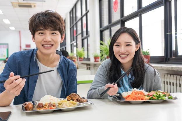 在学校适合的减肥餐（大学生在学校减肥）