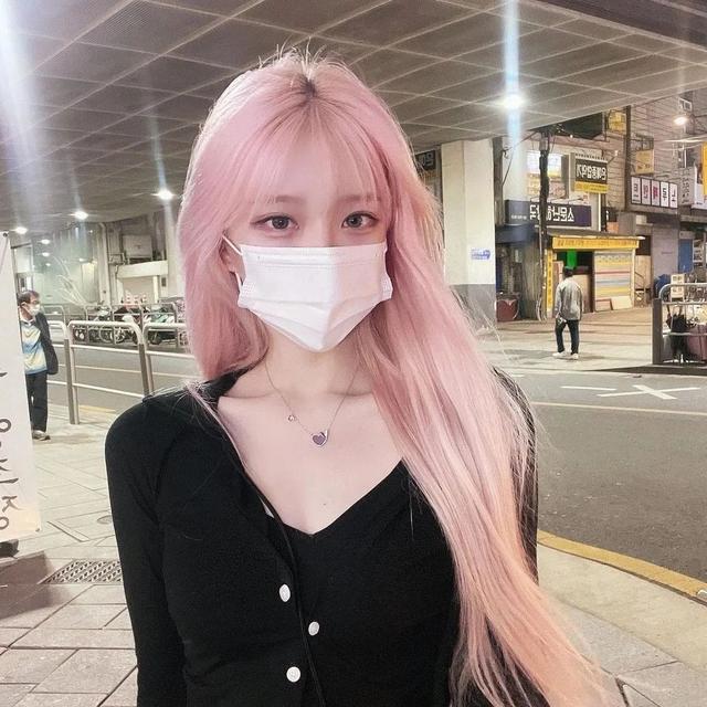 枯燥难过的头像微信，枯燥难过的头像（臭宝，该换微信头像啦）