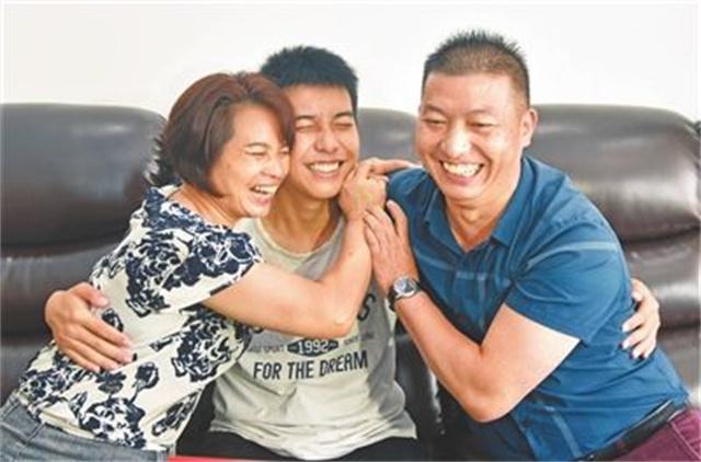 河南高考状元，河南史上最强高考状元（2021年河南高考状元彭子年）