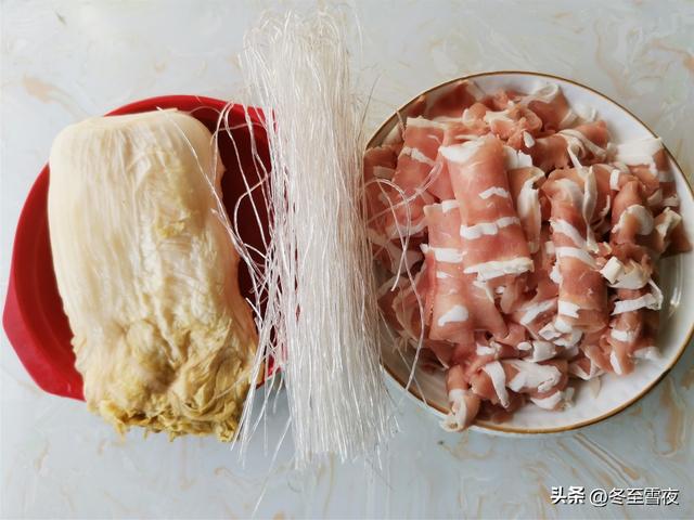 羊肉汆酸菜怎么做，和这个肉是绝配