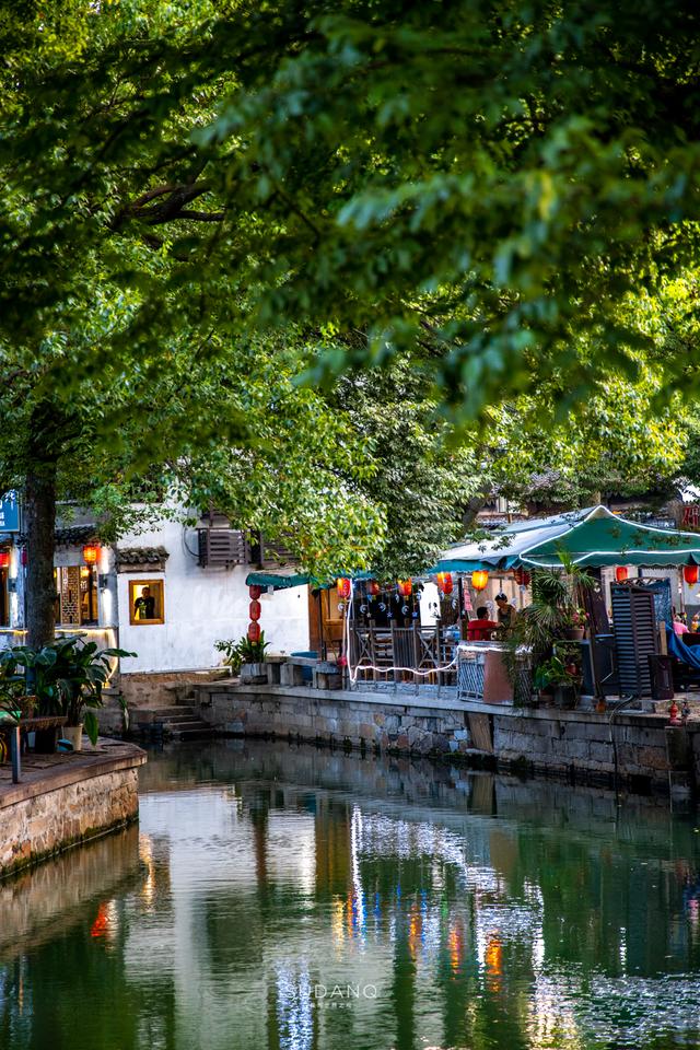 怎么去同里古镇，同里到同里古镇有多远（同里为何会跻身江南六大古镇之一）