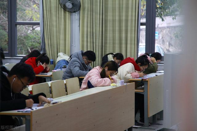 四级匹配题做题技巧，英语四级匹配题技巧（大学英语四级的题型和分值是怎样的）