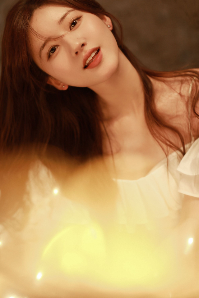 没有整过容的女明星，90年没整过容的女明星（“不老女神”现原形）