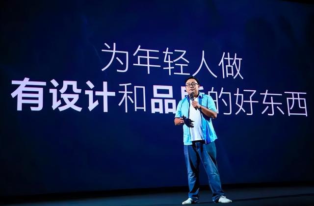 红米手机9周年回顾：初代即爆款