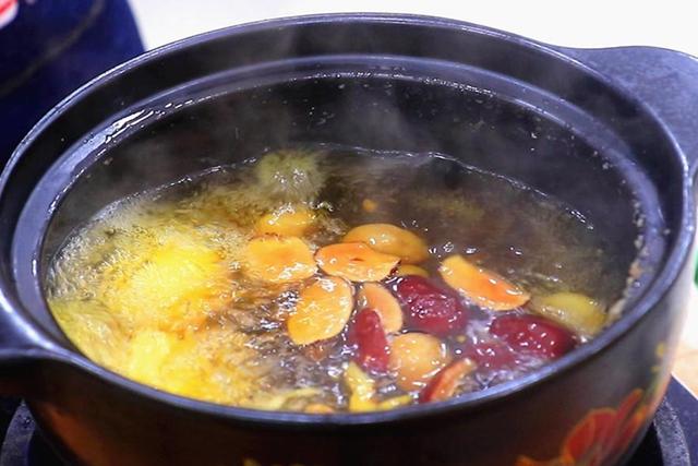 冬季女性养生食谱，冬季女性养生食谱有哪些（建议大家冬天多吃5样）