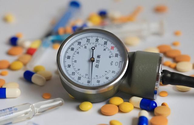 每天喝醋好吗，每天喝醋好吗有好处吗（每天喝一碗醋，能软化血管吗）