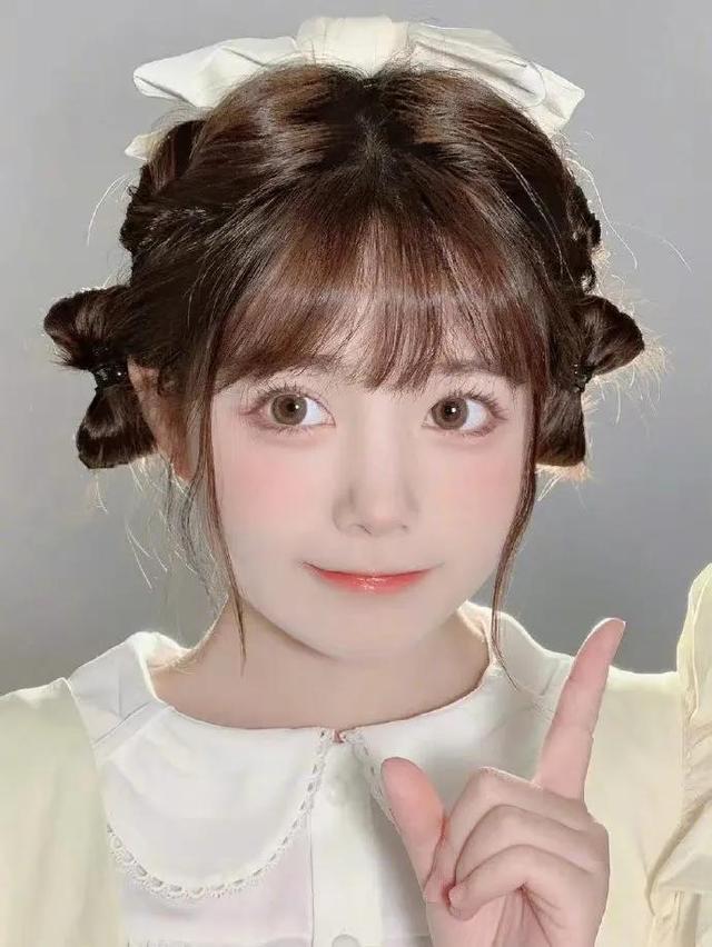 短发编发教程简单好看，短发编发教程简单款好看（拯救小圆脸的短发编发教程#编发教程#）
